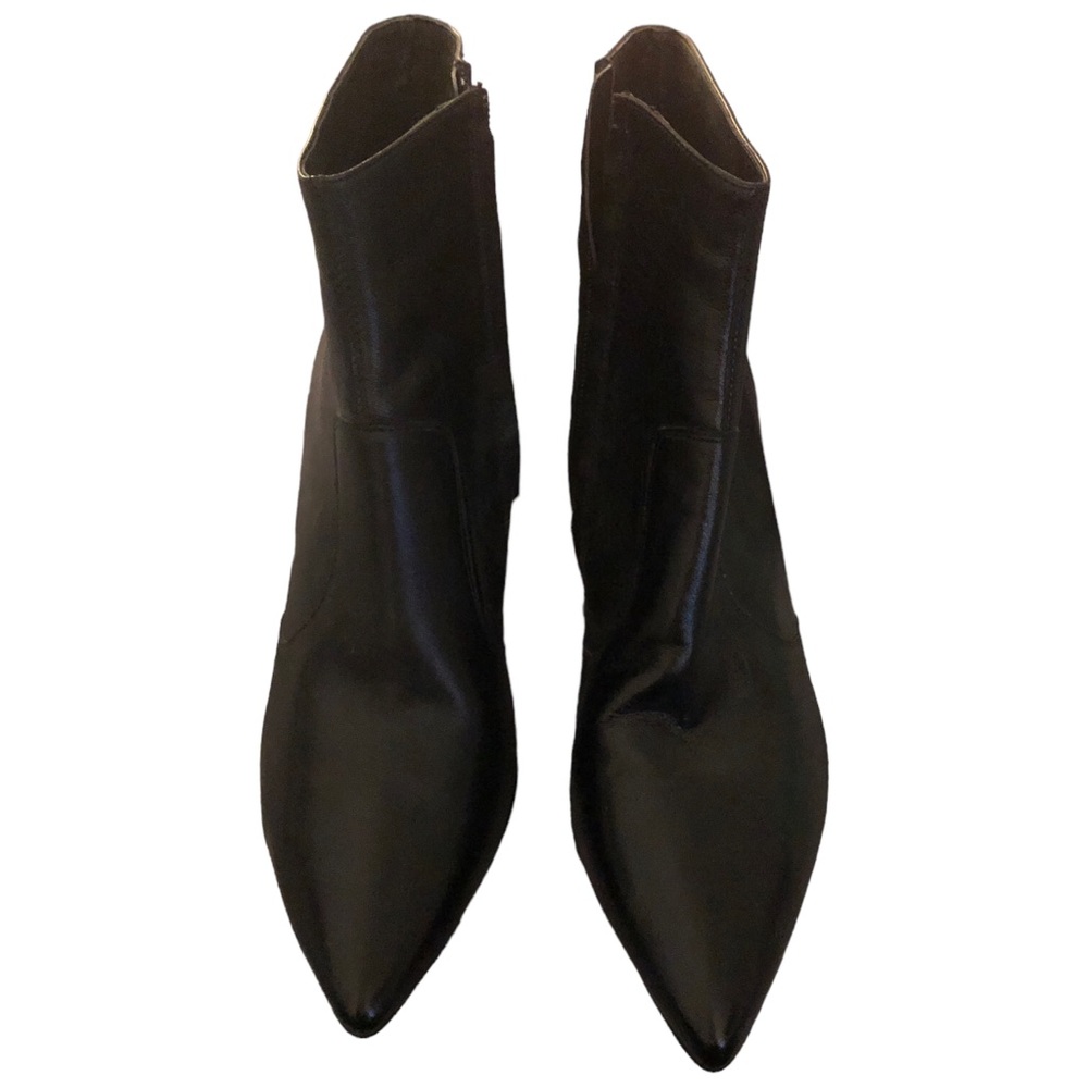 NWOT Black Halogen Ankle Boot size 9.5
